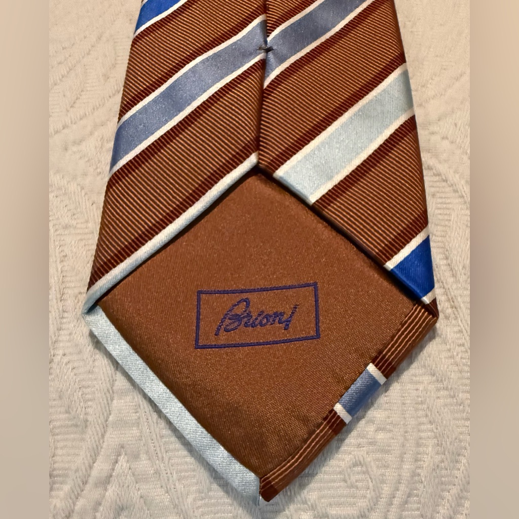 Brioni Elegant Brown And Light Blue Tie